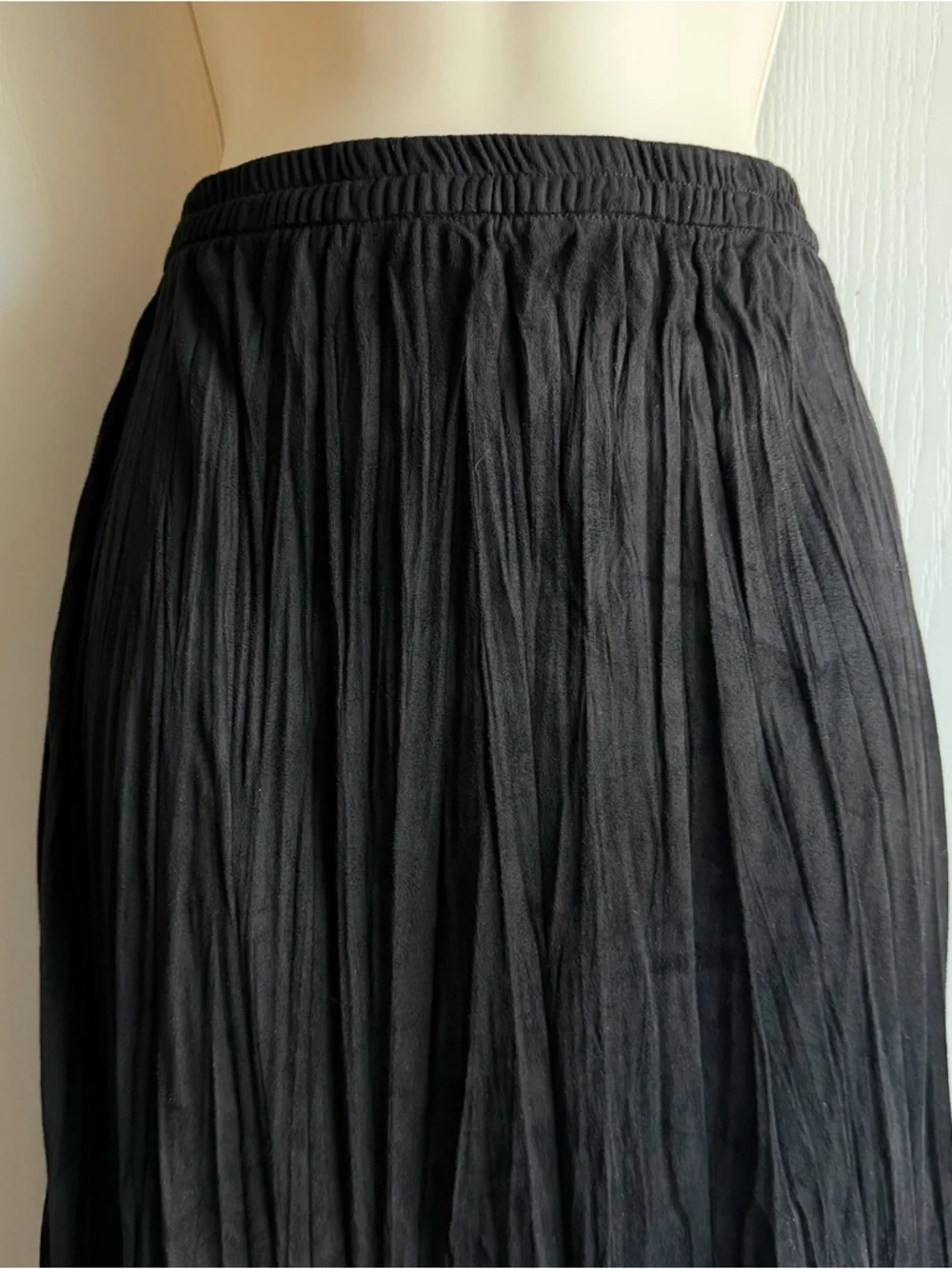 Soft Surroundings Suede Crinkle Pleated Gypsy Midi Skirt - Picture 3 of 6